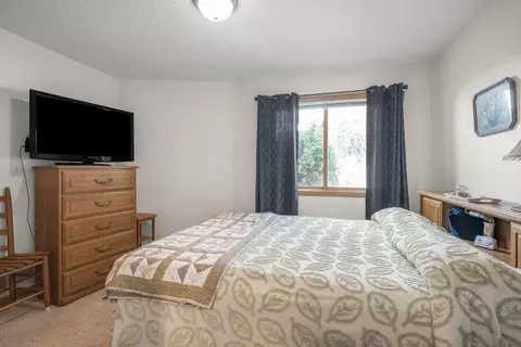 Bedroom - 1047 3rd Ave NE, Milaca, MN 56353 photo 3 of 4
