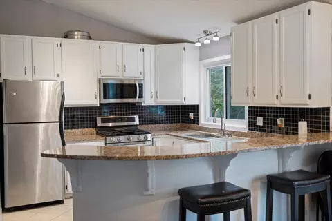 4125 Pennsylvania Ave, Eagan, MN 55123 photo 18