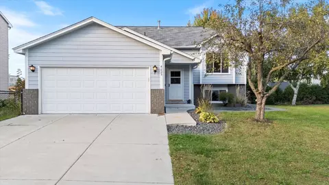 4125 Pennsylvania Ave, Eagan, MN 55123