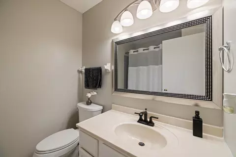 4125 Pennsylvania Ave, Eagan, MN 55123 photo 37