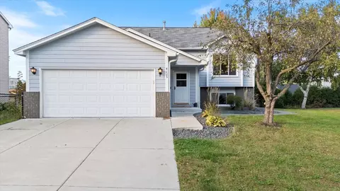 4125 Pennsylvania Ave, Eagan, MN 55123