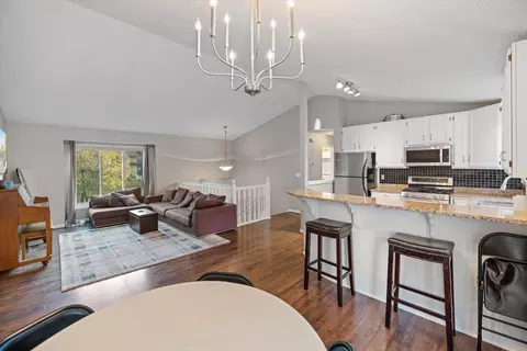 4125 Pennsylvania Ave, Eagan, MN 55123 photo 21
