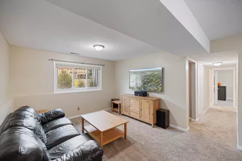 4125 Pennsylvania Ave, Eagan, MN 55123 photo 32