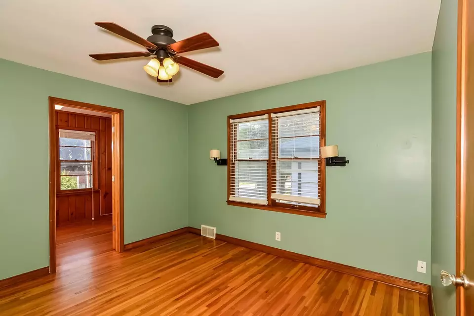 Bedroom - 3608 31st Ave N, Robbinsdale, MN 55422 photo 1 of 4