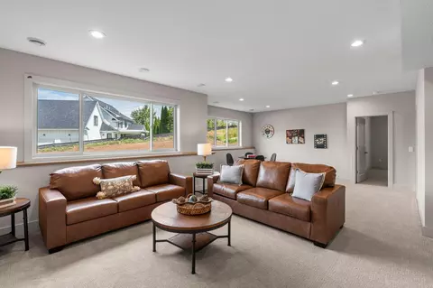 4944 Parkside Cir, Eagan, MN 55123 photo 24