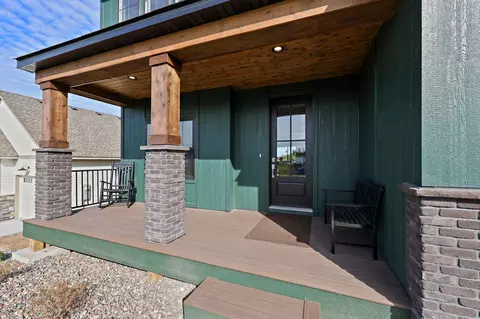 4944 Parkside Cir, Eagan, MN 55123 photo 3