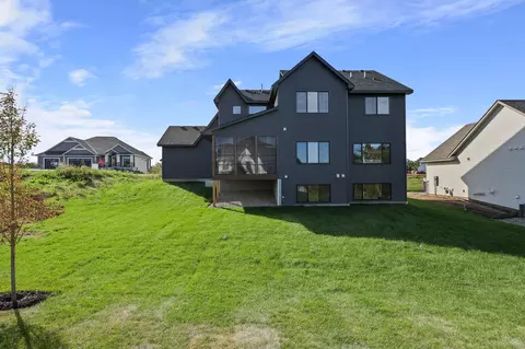 4944 Parkside Cir, Eagan, MN 55123 photo 28
