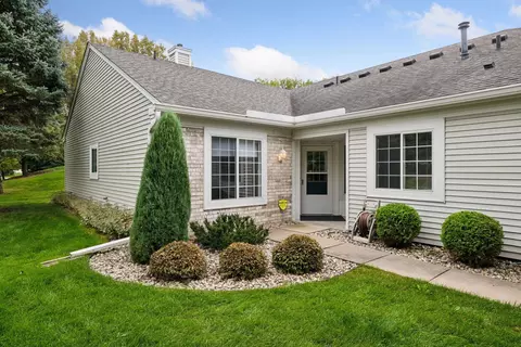 10807 Lexington Dr, Eden Prairie, MN 55344