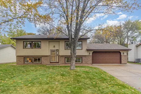 11734 Marigold St NW, Coon Rapids, MN 55433