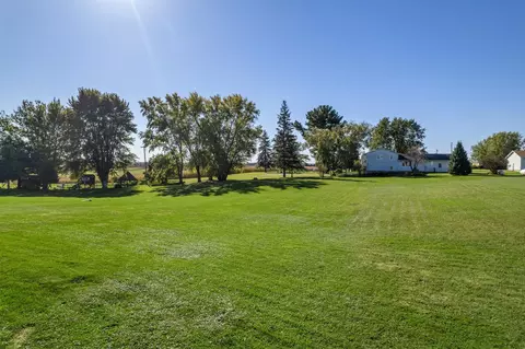 Exterior - 200 1st St SE, Eitzen, MN 55931 photo 4 of 7