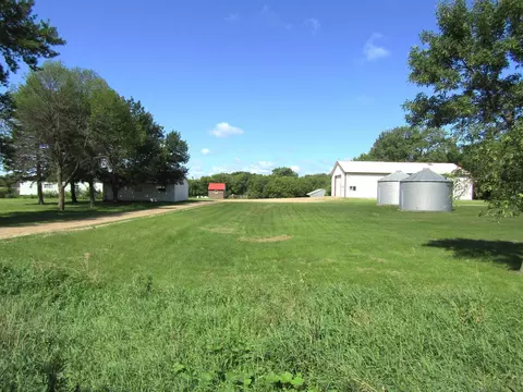 Exterior - 742 200th Ave SW, Appleton, MN 56208 photo 1 of 18