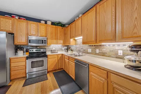 2713 Village Dr, Faribault, MN 55021 photo 7
