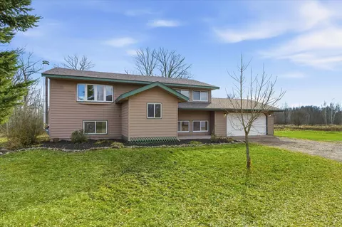 9233 140th St, Milaca, MN 56353