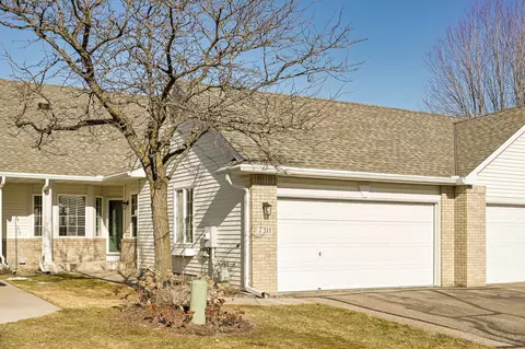 7311 Brittany Ln, Inver Grove Heights, MN 55076