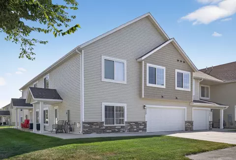 5307 Supalla Ct NW, Rochester, MN 55901