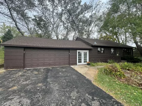 103 Oakridge Dr SW, Rochester, MN 55902