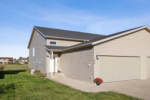 1038 38 12 Ave W, West Fargo, ND 58078