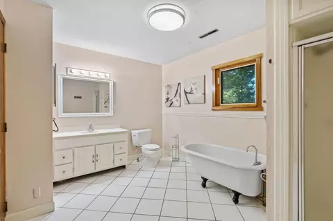 Bath - 5249 Main St E, Maple Plain, MN 55359 photo 2 of 3