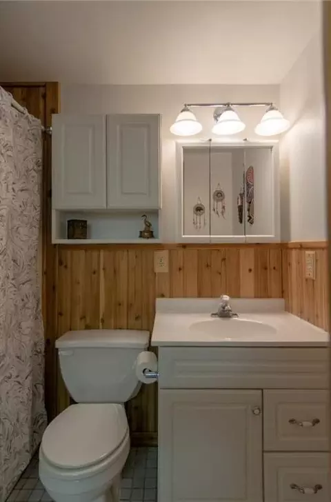 Bath - 1546 Division St W, Backus, MN 56435 photo 2 of 2