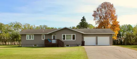 14386 Riverbend Trl, Thief River Falls, MN 56701
