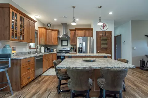 Kitchen - 18227 Doe Trl, Brainerd, MN 56401 photo 1 of 6