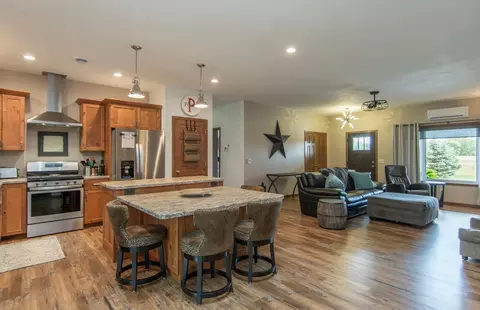 Kitchen - 18227 Doe Trl, Brainerd, MN 56401 photo 6 of 6