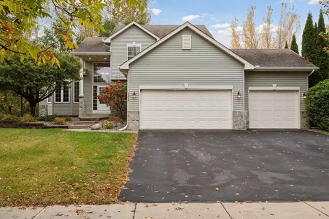1016 Bridle Creek Dr, Jordan, MN 55352