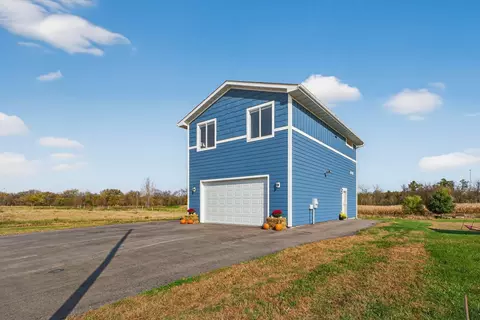 831 3rd St, Wanamingo, MN 55983 photo 2