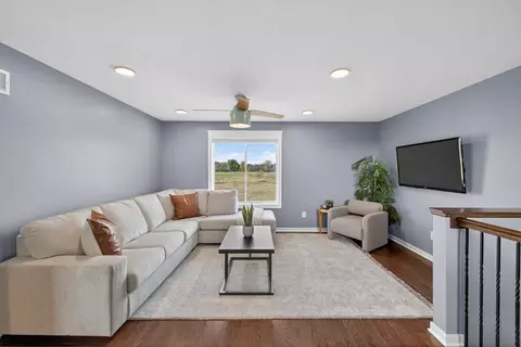 831 3rd St, Wanamingo, MN 55983 photo 9