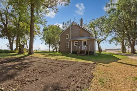 42130 436th St, Saint Peter, MN 56082 photo 2