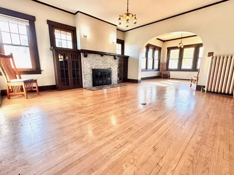 Living - 400 4th St N, Marshall, MN 56258 photo 3 of 7