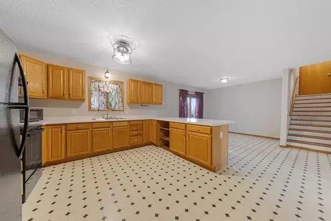 76 Blashack St, Waldorf, MN 56091 photo 6