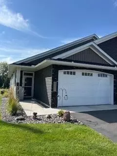 232 11th Ave S, Princeton, MN 55371