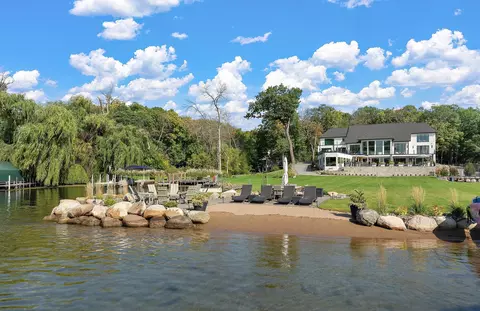 Exterior - 3655 Northome Rd, Wayzata, MN 55391 photo 8 of 11