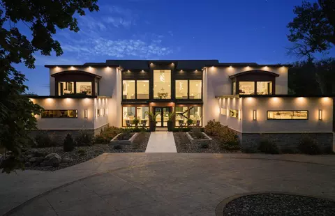 Exterior - 3655 Northome Rd, Wayzata, MN 55391 photo 1 of 11