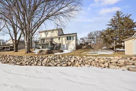6825 N Shore Dr, Greenfield, MN 55373