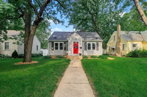 6740 Queen Ave S, Richfield, MN 55423