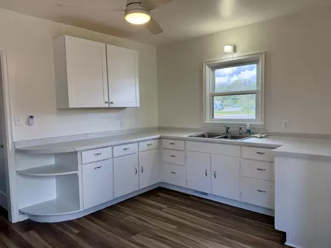 Kitchen - 1715 SE Marshall St, Albert Lea, MN 56007 photo 1 of 2