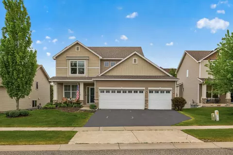 656 Lake Ridge Dr, Woodbury, MN 55129