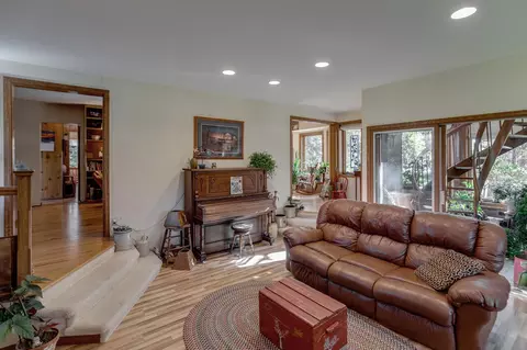 Living - 9925 Saint Mathias Rd, Brainerd, MN 56401 photo 3 of 5