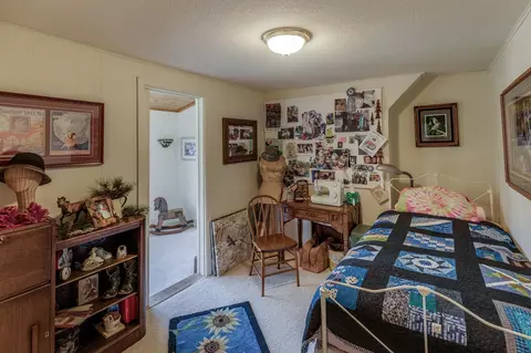 Bedroom - 9925 Saint Mathias Rd, Brainerd, MN 56401 photo 4 of 6