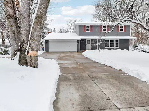 14808 Gleason Lake Dr, Plymouth, MN 55447