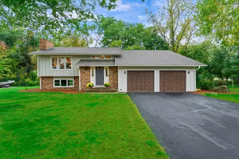 8450 141st Ct W, Apple Valley, MN 55124