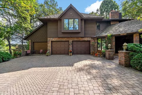 8250 Havelock Ct, Apple Valley, MN 55124