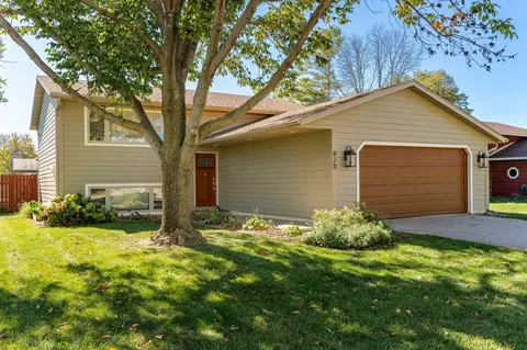820 24th St SE, Rochester, MN 55904