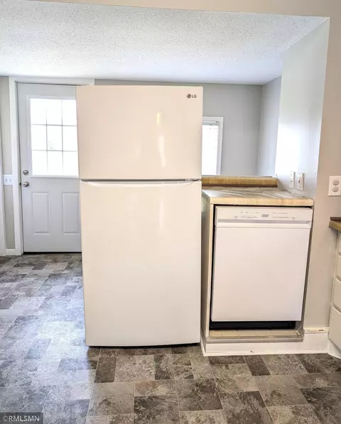 Kitchen - 222 3rd Ave NE, Eagle Bend, MN 56446 photo 5 of 6