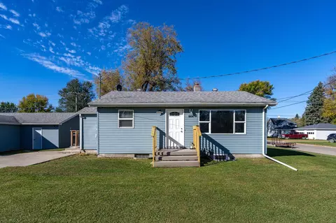 604 Lincoln Ave, Crookston, MN 56716
