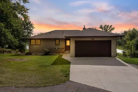 3680 Milton St N, Shoreview, MN 55126