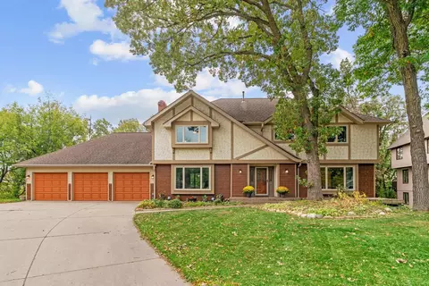 1005 Hilloway Cir, Burnsville, MN 55306
