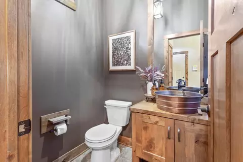 Bath - 20060 Vine St, Excelsior, MN 55331 photo 1 of 11